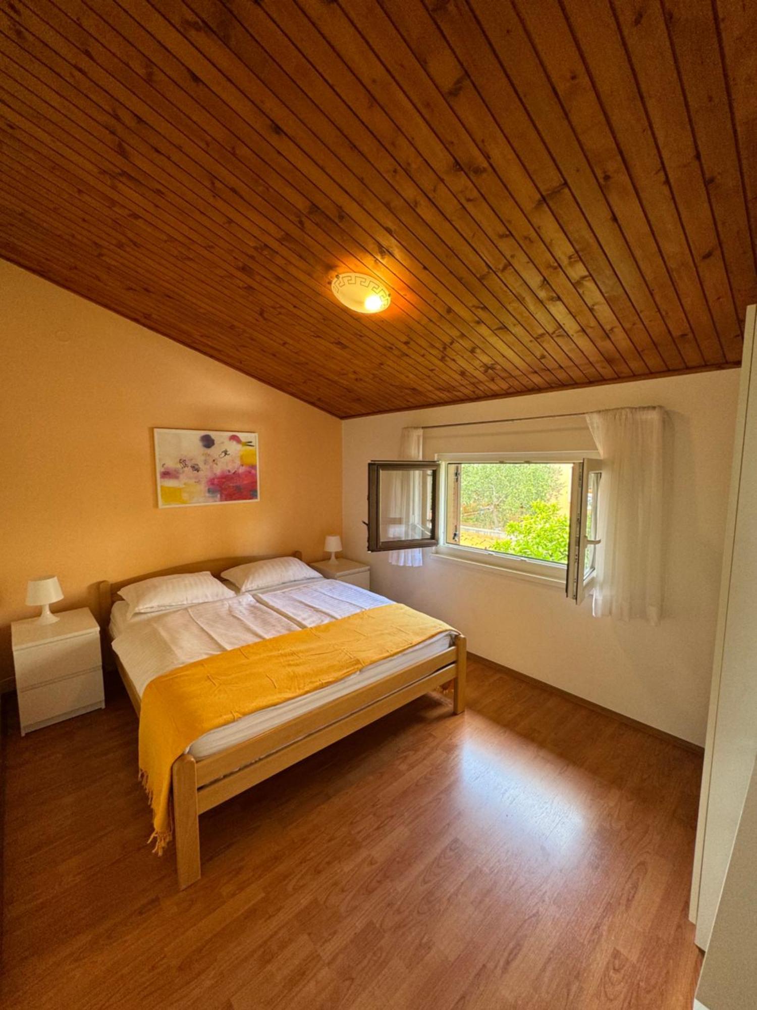 Apartments Emilia ราบัซ ภายนอก รูปภาพ