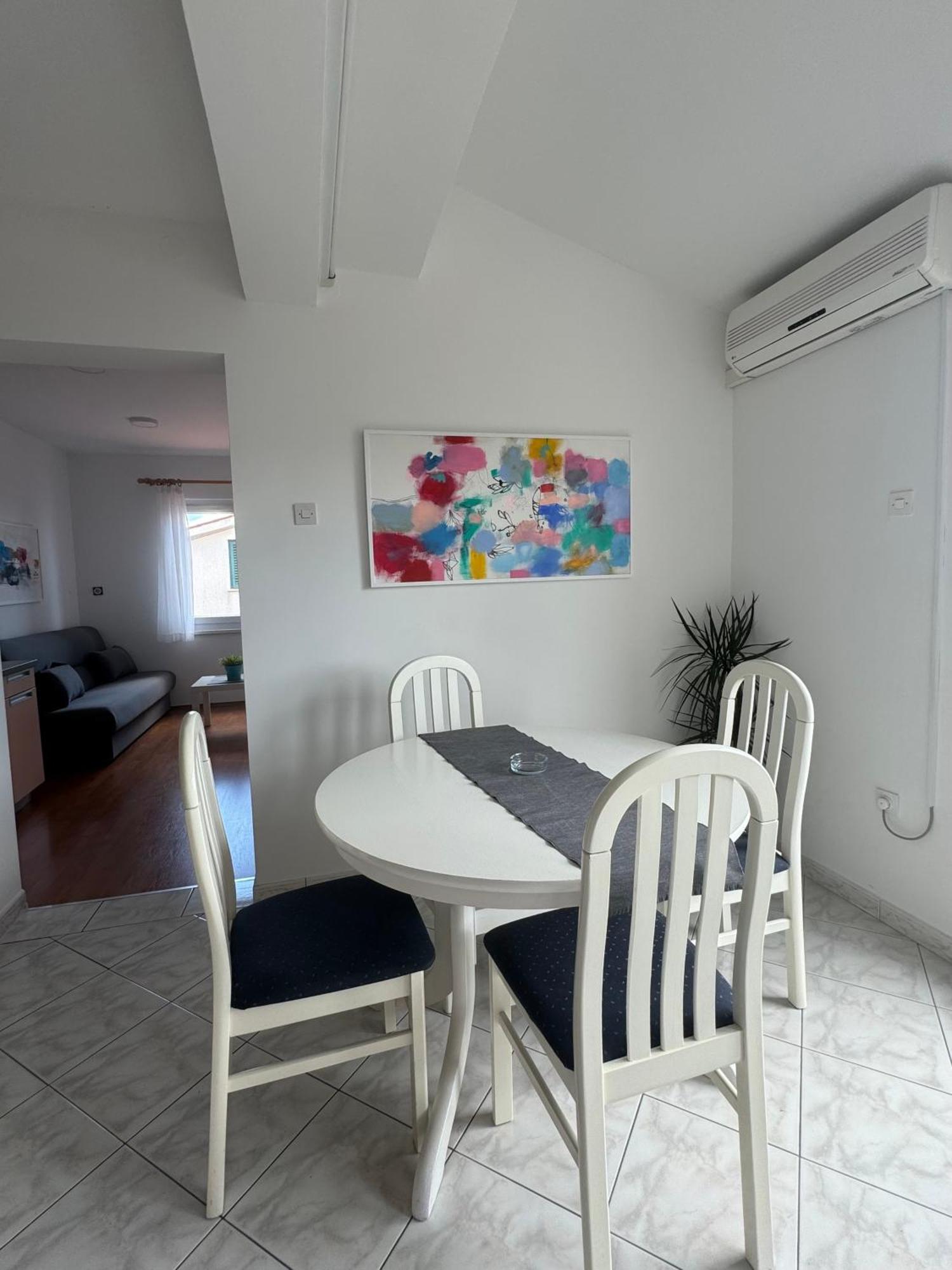 Apartments Emilia ราบัซ ภายนอก รูปภาพ